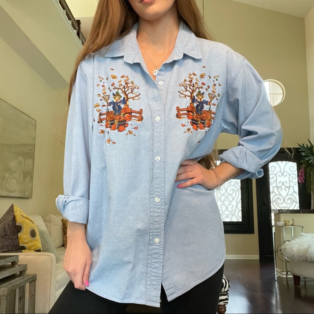 Vintage Autumn Leaves Scarecrow Embroidered Denim Button Down Size Medium - Picture 2 of 9